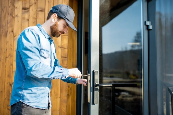 Expert Door Replacement in Sandusky, OH Expert Door Replacement in Sandusky, OH